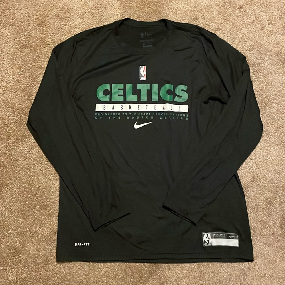 Nike NBA Boston Celtics team issued long sleeve dry fit shirt size large